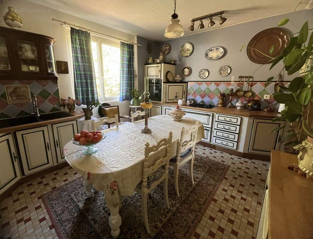 Maison 113 m² à Roussines  - photo 6