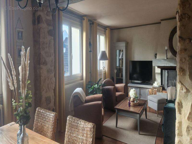 Appartement à PLAILLY