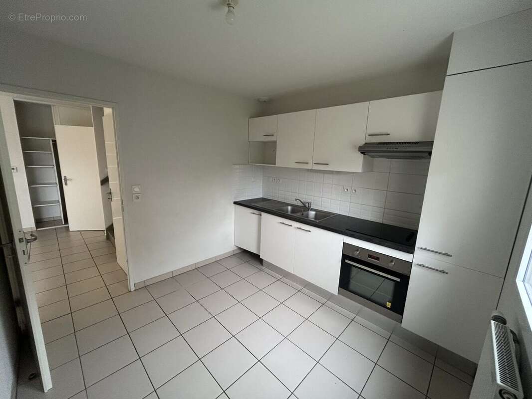 Maison à MONDONVILLE