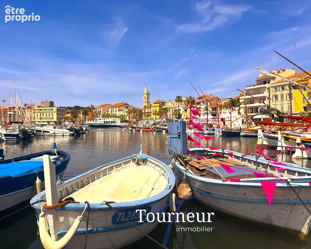 Six fours les lones a 100m plage t3 renove grande terrasse garage et cave - photo 10