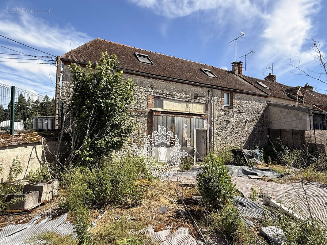 Maison à DONNEMARIE-DONTILLY