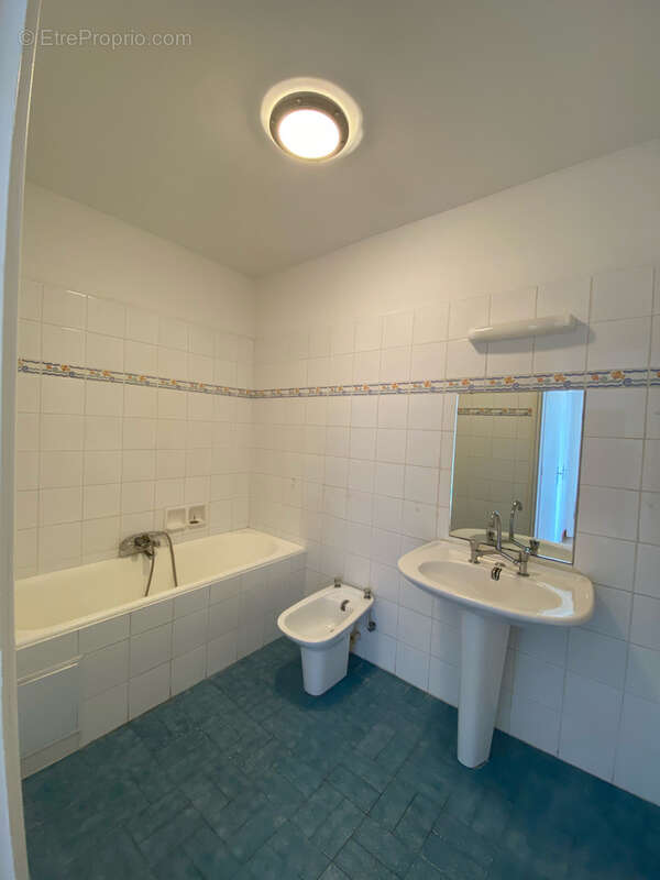 Appartement à MARSEILLE-8E