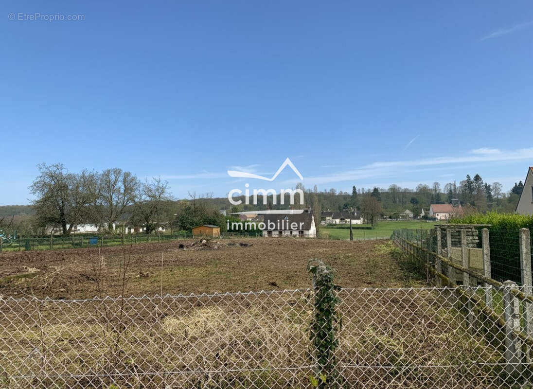 Terrain à LA CHAPELLE-SAINT-SEPULCRE