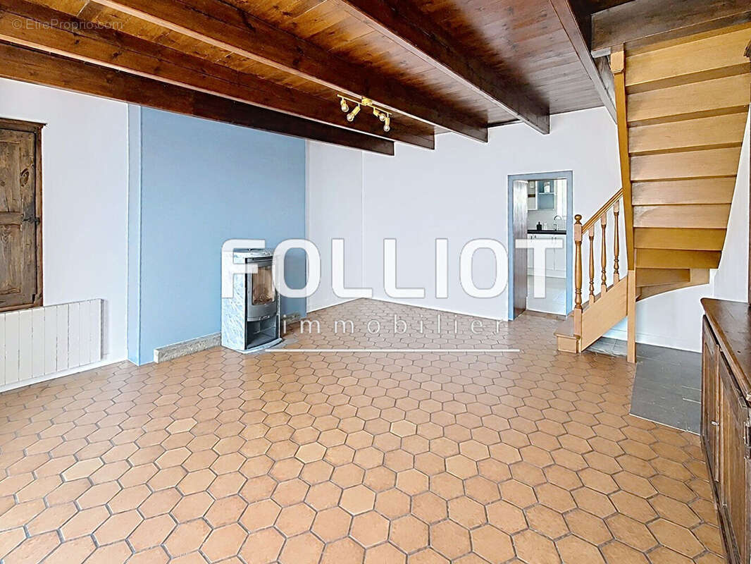 A vendre maison en pierre à Coudeville-sur-Mer - Réf 12400LB - photo 7