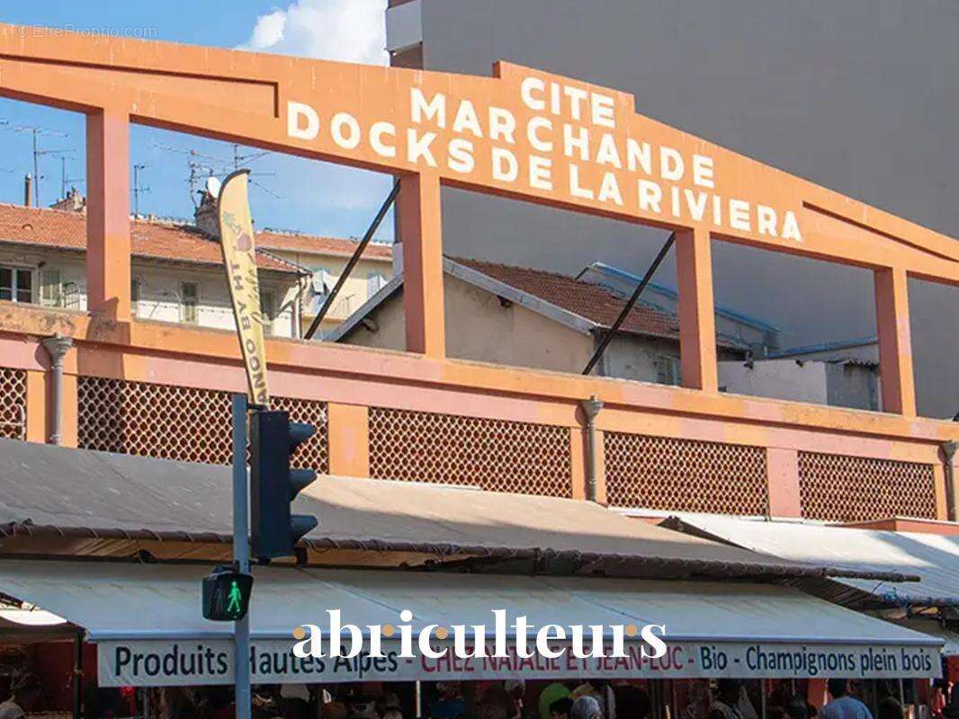 Local professionnel rénové 40 m² avec parking privé en vente au Quartier Libération à Nice  (06000) - photo 13