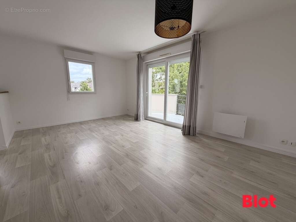 Appartement à CHAVAGNE