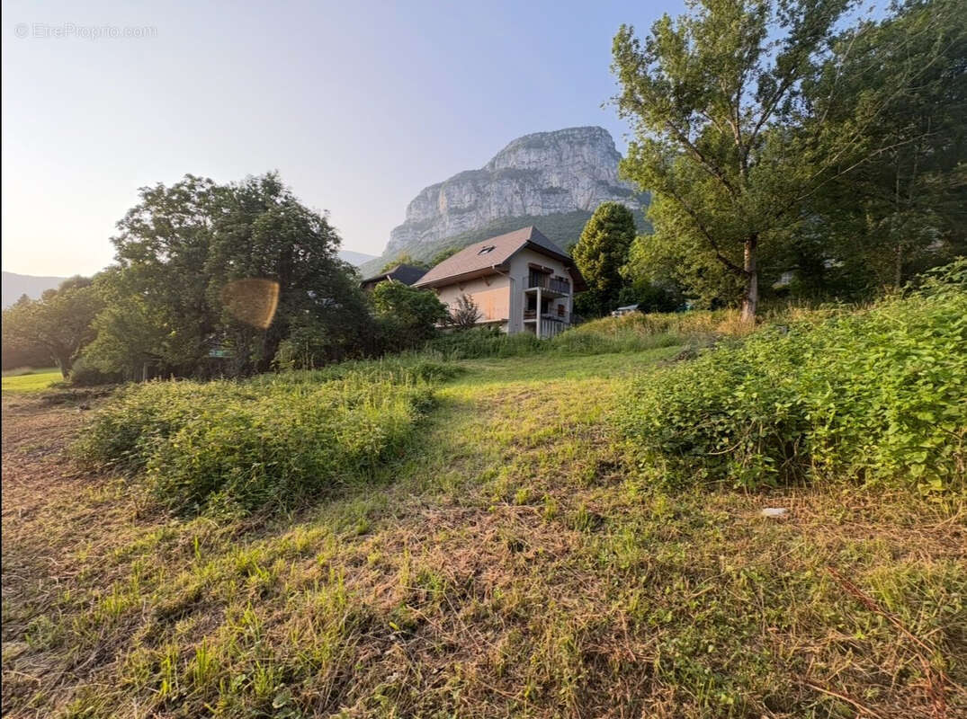 Terrain à SAINT-JEAN-D'ARVEY
