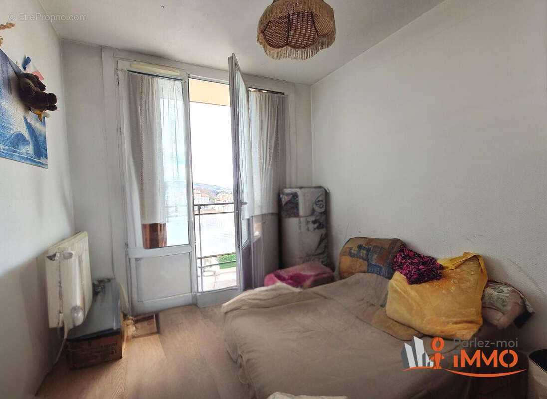 Appartement 108 m² à Saint-Etienne  - photo 5