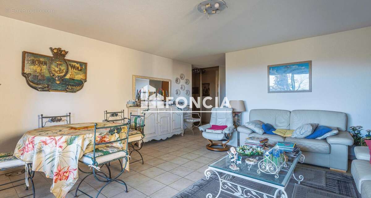 Appartement à HYERES