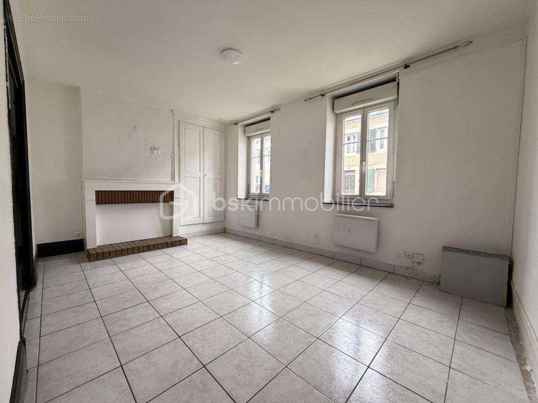 Appartement à LA GUERCHE-SUR-L'AUBOIS