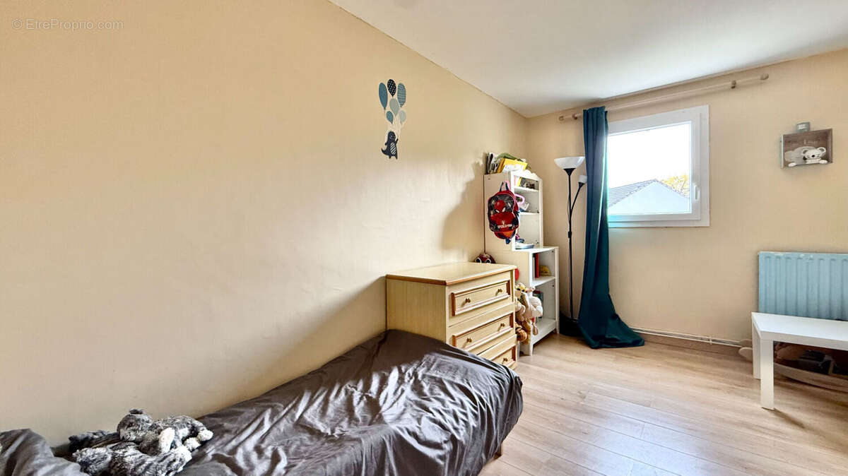 Maison à CORBEIL-ESSONNES