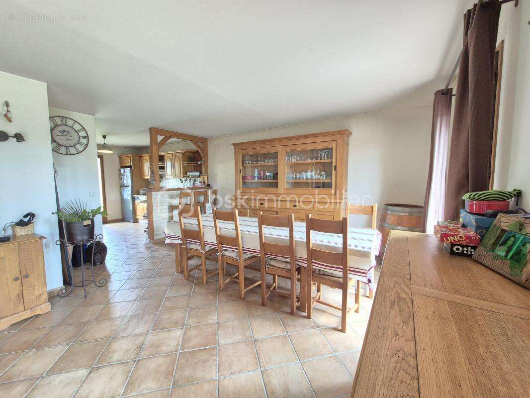 Maison à SOISY-SUR-ECOLE