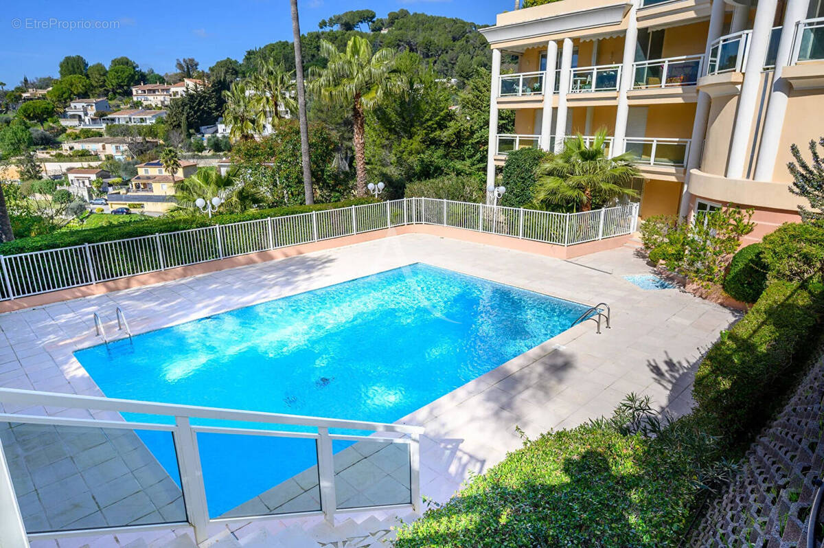 Appartement à LE CANNET