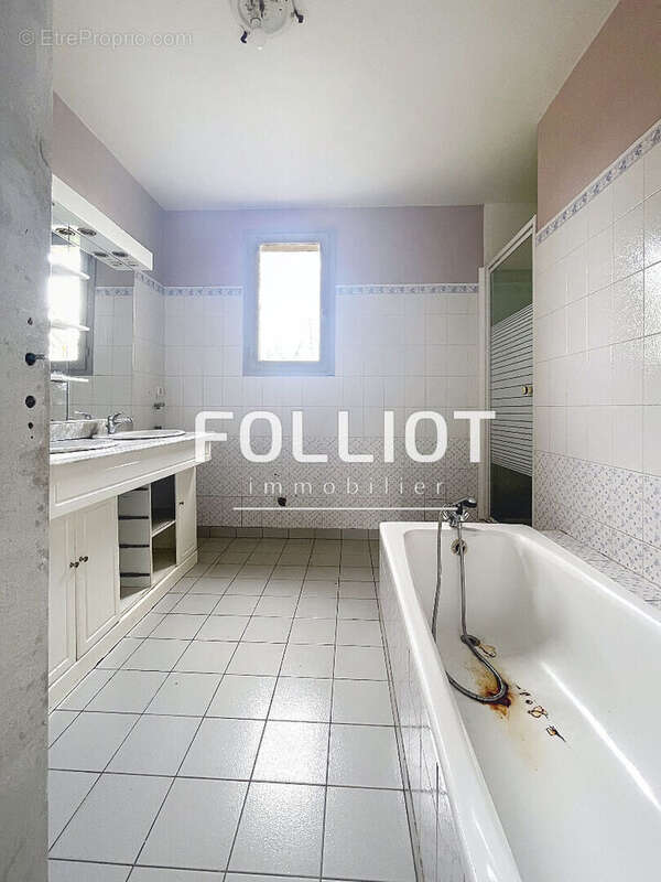 Maison à SAINT-SAMSON-DE-BONFOSSE