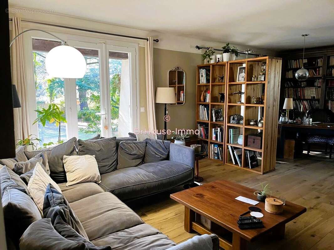 Maison 110 m² à Generac  - photo 7