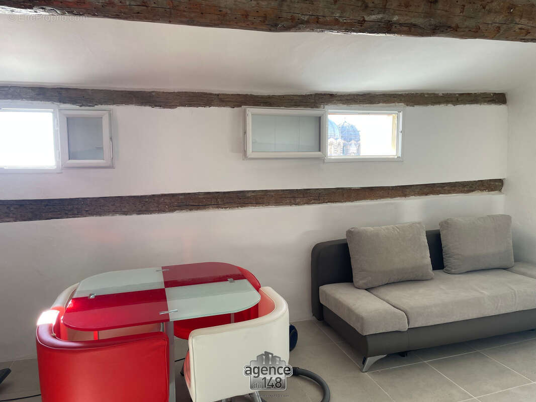 Appartement à MARSEILLE-2E