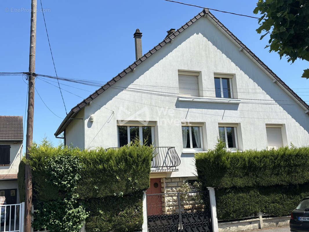 Maison à SAVIGNY-SUR-ORGE