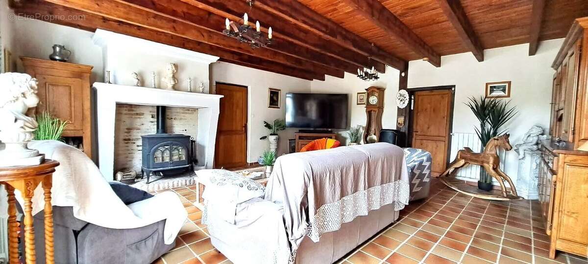Maison 190 m² - 7 pièces en campagne du Périgord - photo 7