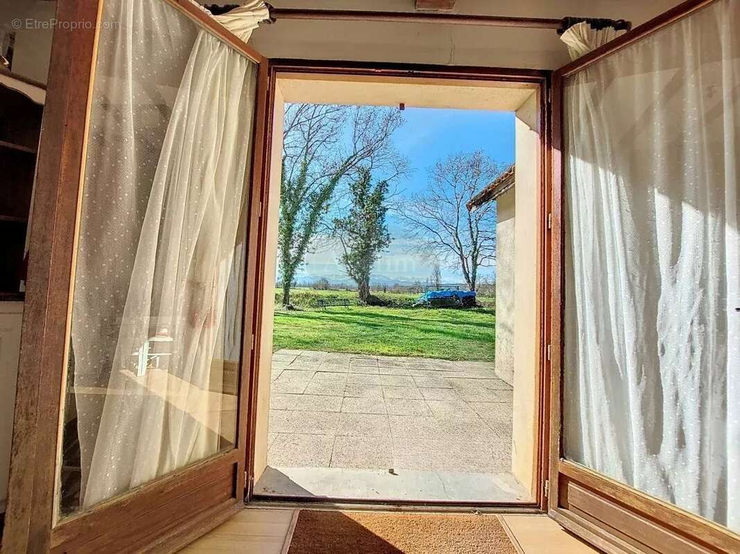 Maison à CHELLE-DEBAT