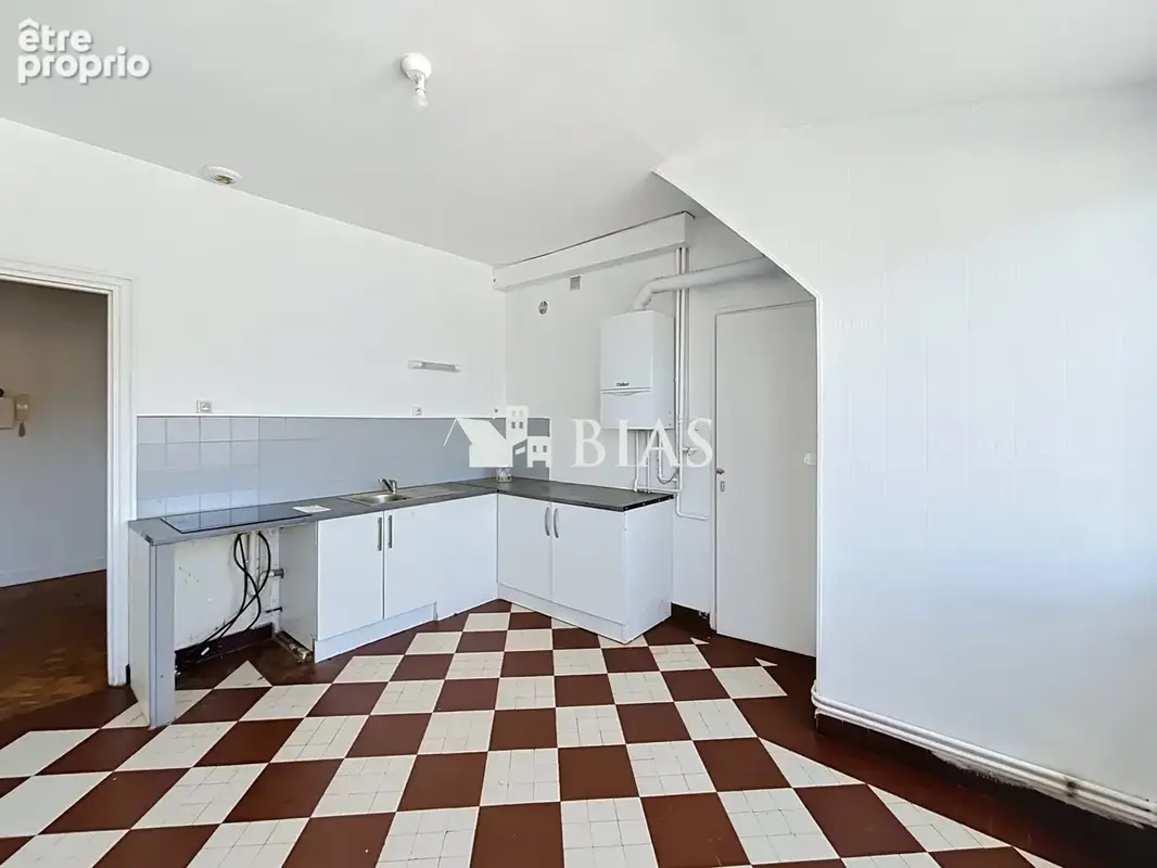 Appartement 3 pièces 99 m² à vendre à Elbeuf (76500) - photo 2