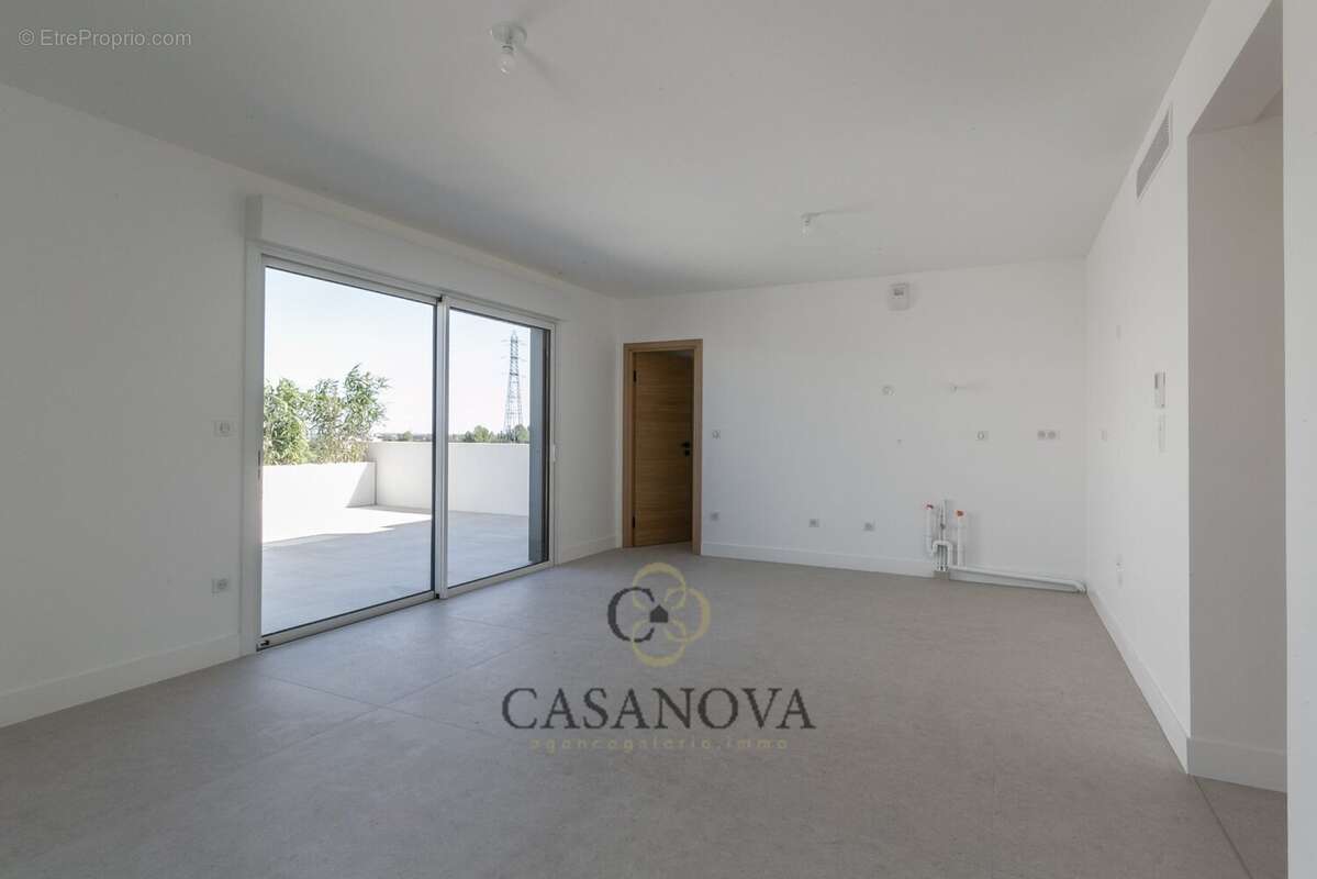 Appartement à SAINT-JEAN-DE-VEDAS