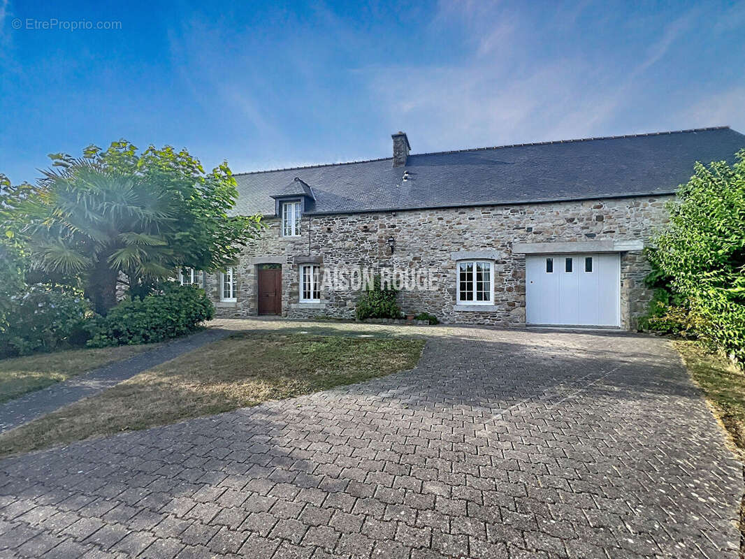 Maison en pierre, vie de plain-pied, dépendance aménageable, garage et grand terrain, proche mer - photo 16
