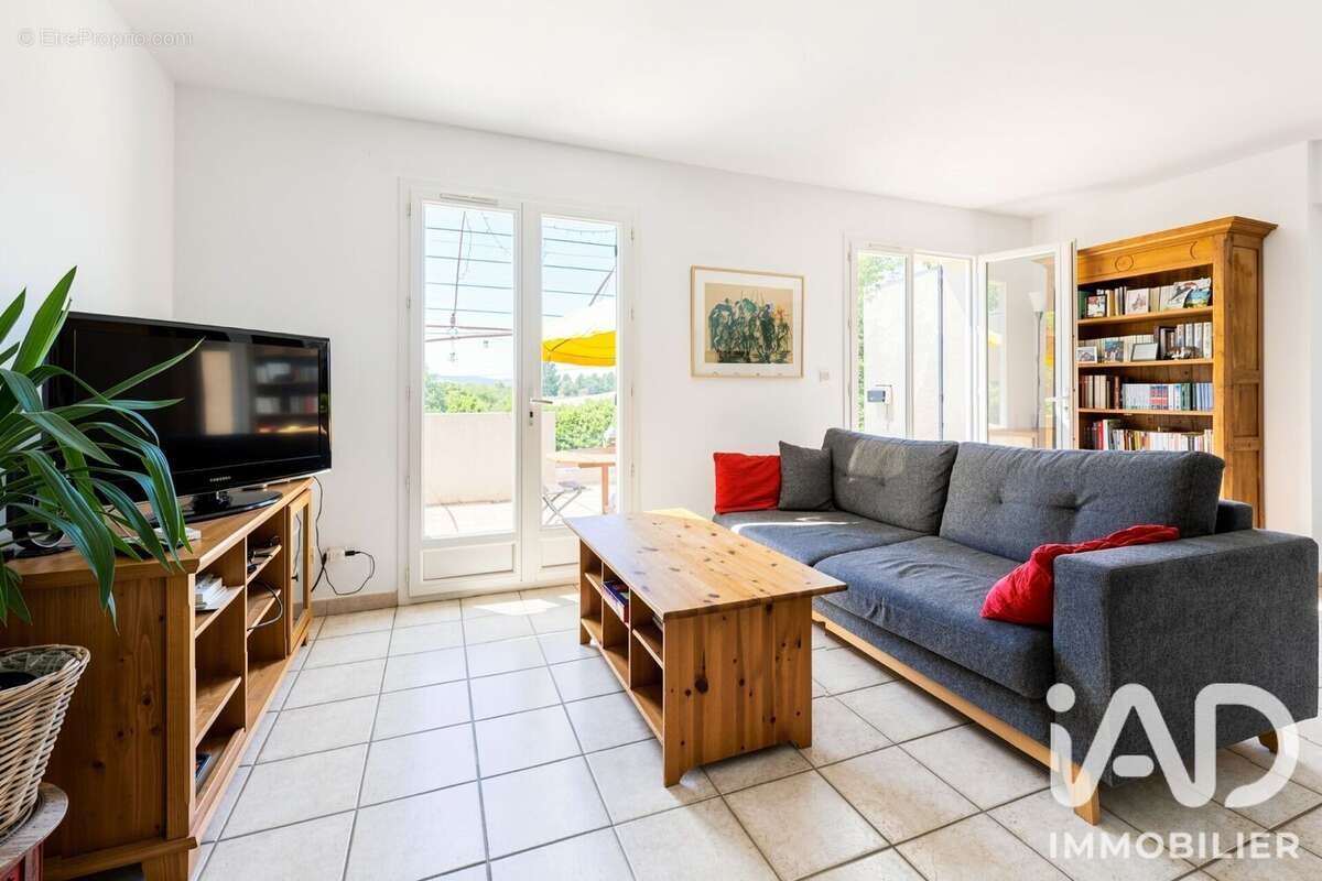 Maison 91 m² à Villelaure  - photo 3