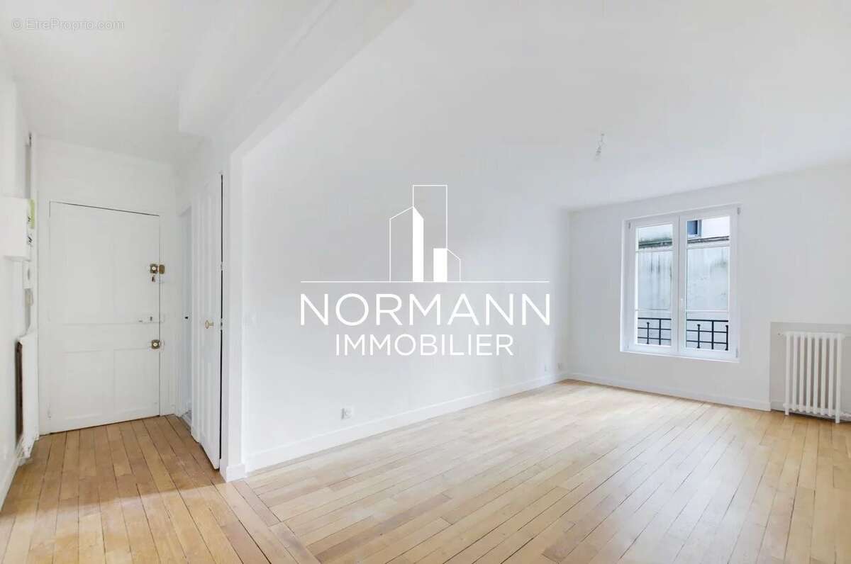 Appartement à PARIS-15E