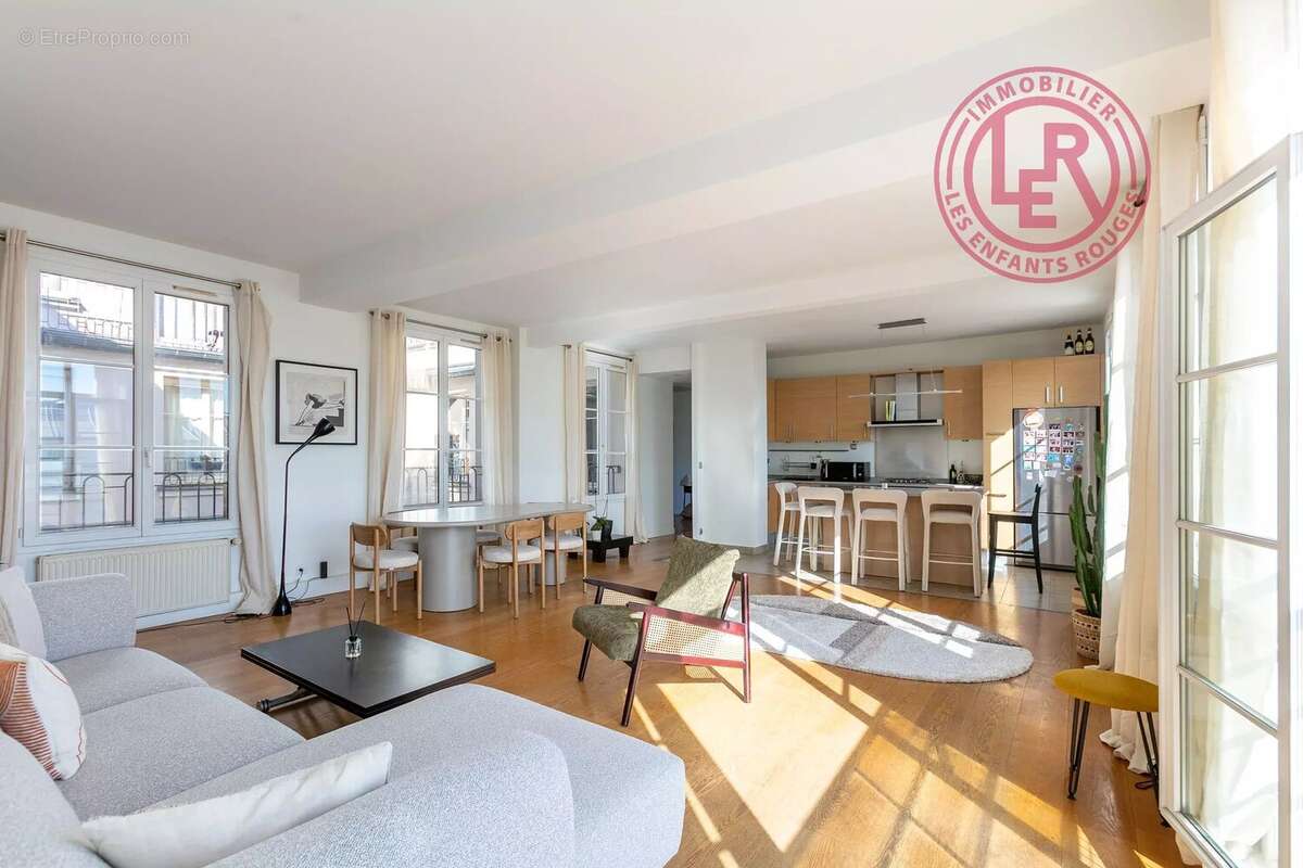 Appartement à PARIS-11E