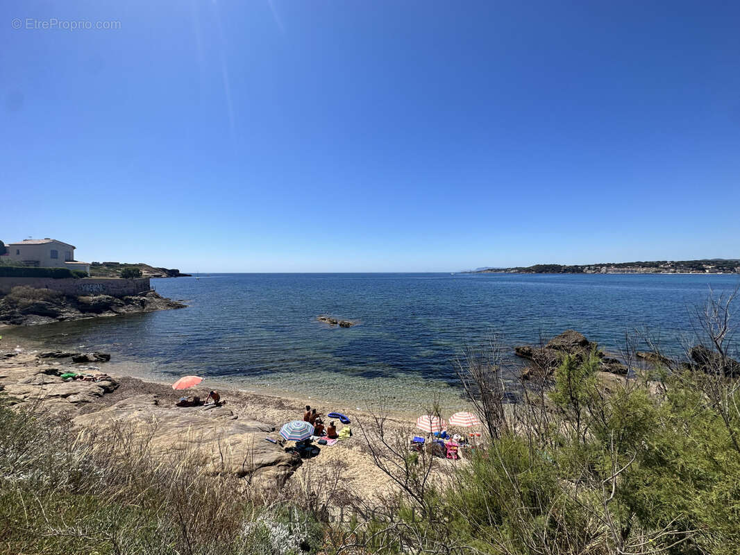 Appartement à SIX-FOURS-LES-PLAGES