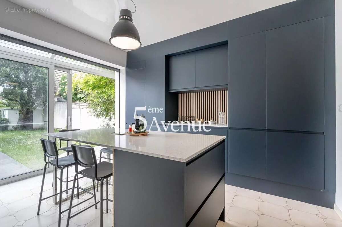 Maison à SAINT-MAUR-DES-FOSSES