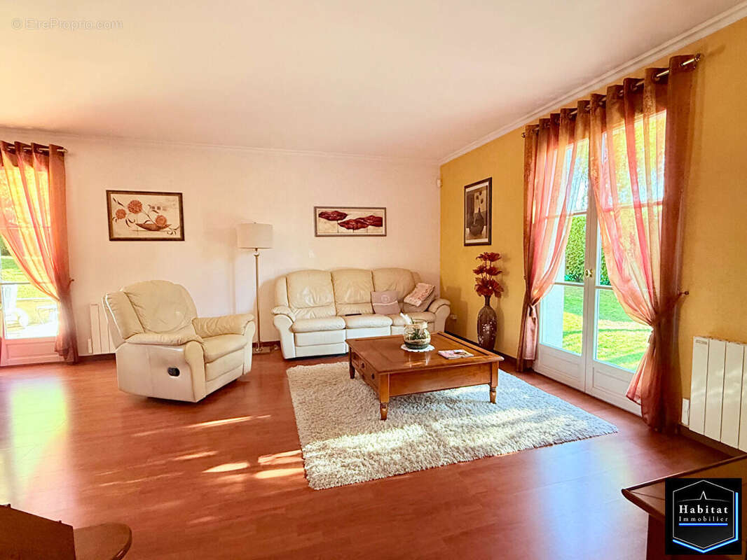 Maison à NANTEUIL-LE-HAUDOUIN