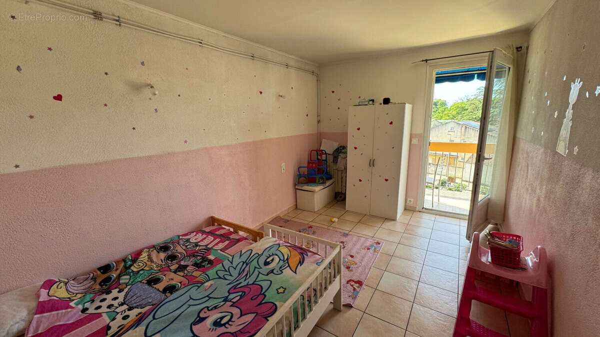 Appartement à SORGUES