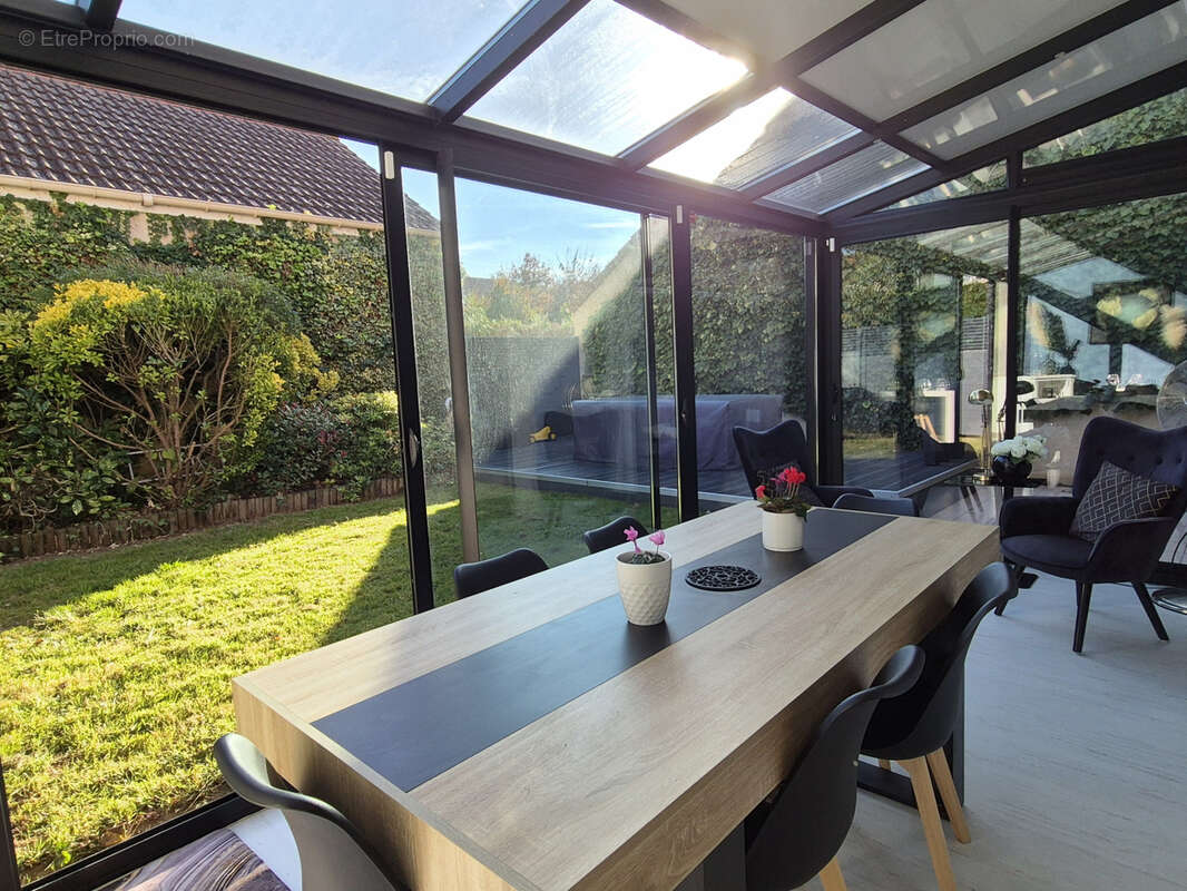 Maison à SAINT-PIERRE-DU-PERRAY