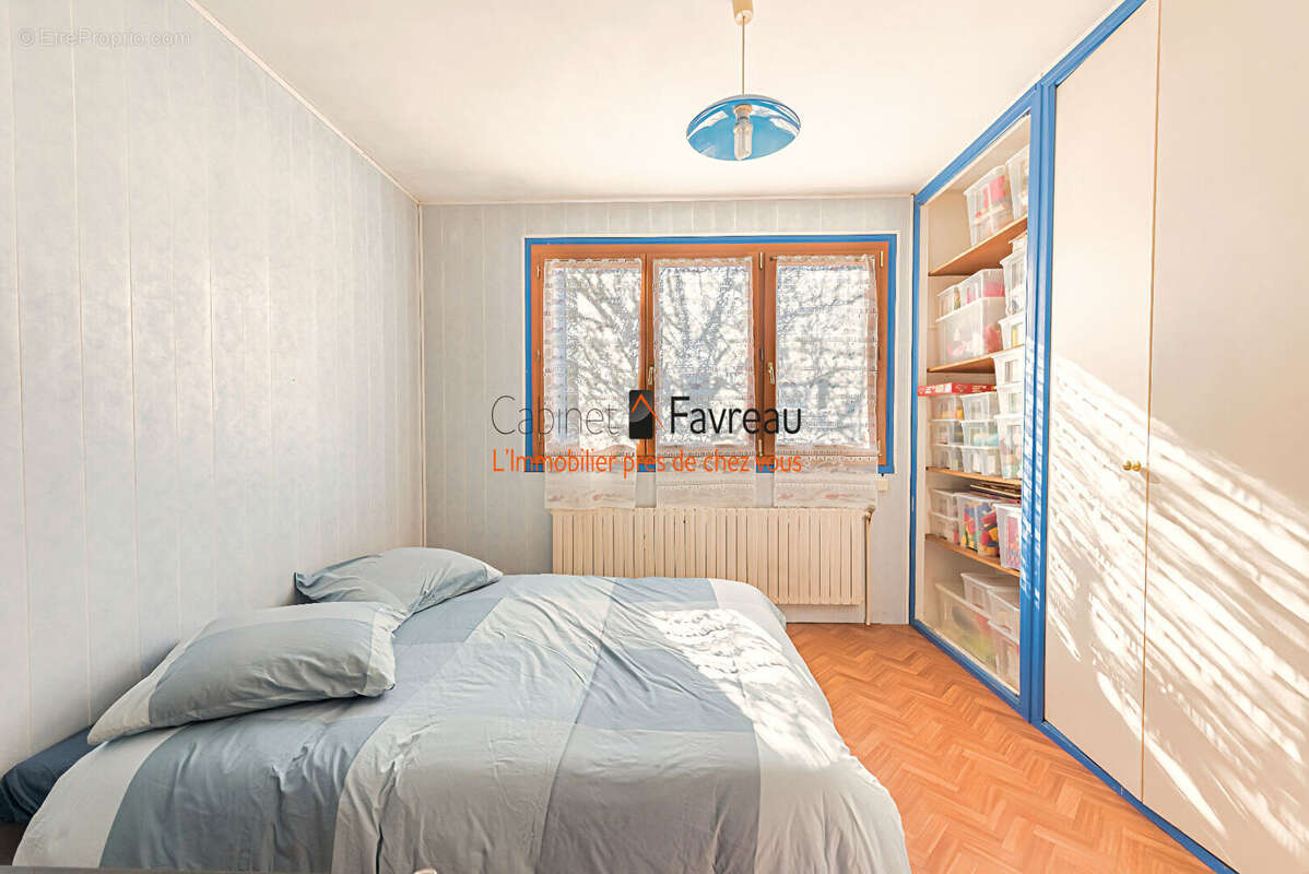 Maison à L'HAY-LES-ROSES