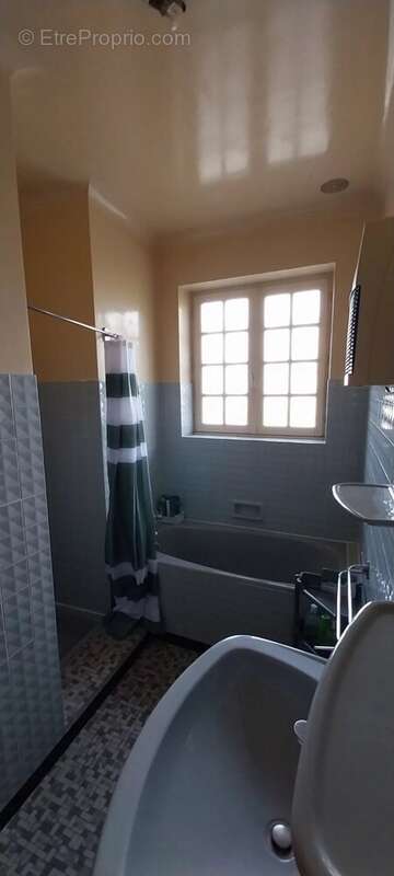 Maison à VAILHOURLES