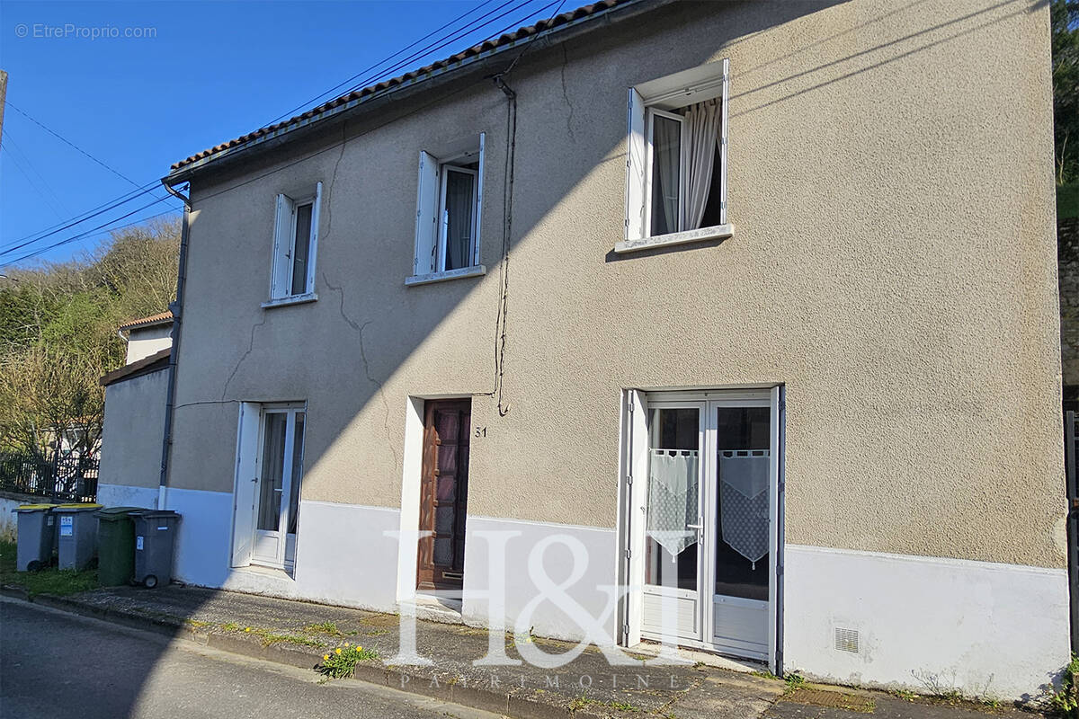 Maison à SAINT-BENOIT