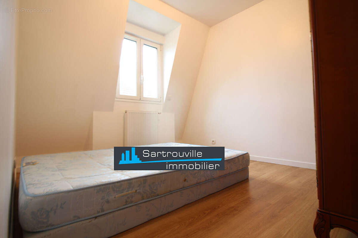 Maison à SARTROUVILLE