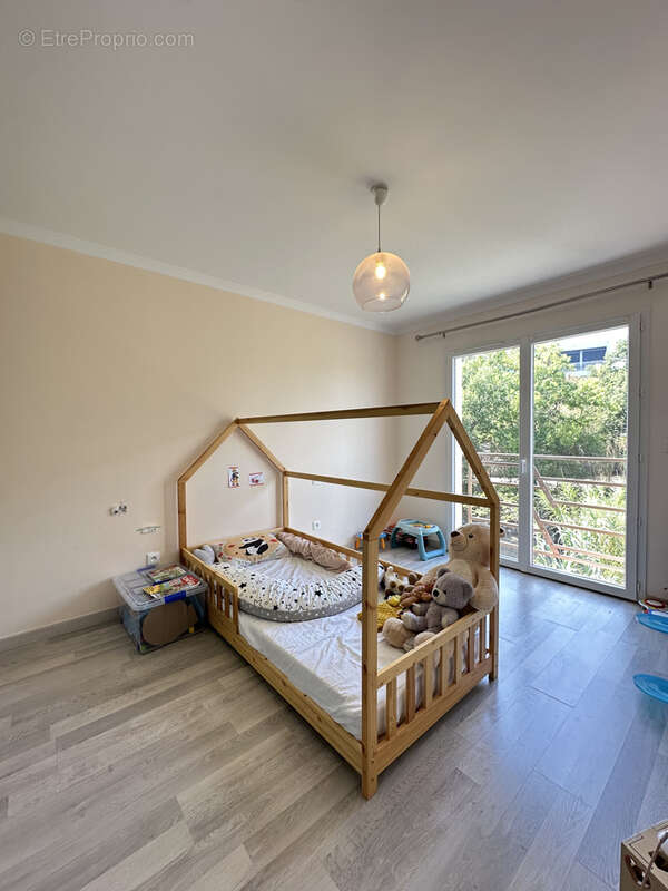 Maison 3 chambres, garage, sous-sol, terrasses - photo 11