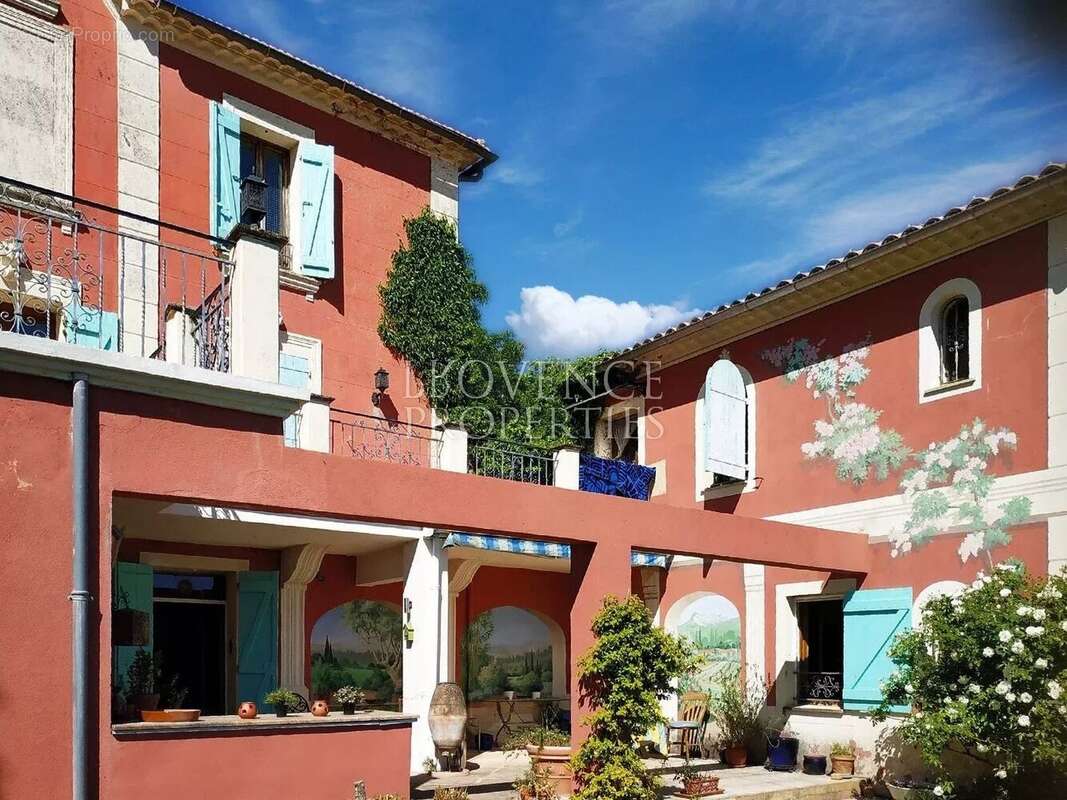 Maison à CORRENS
