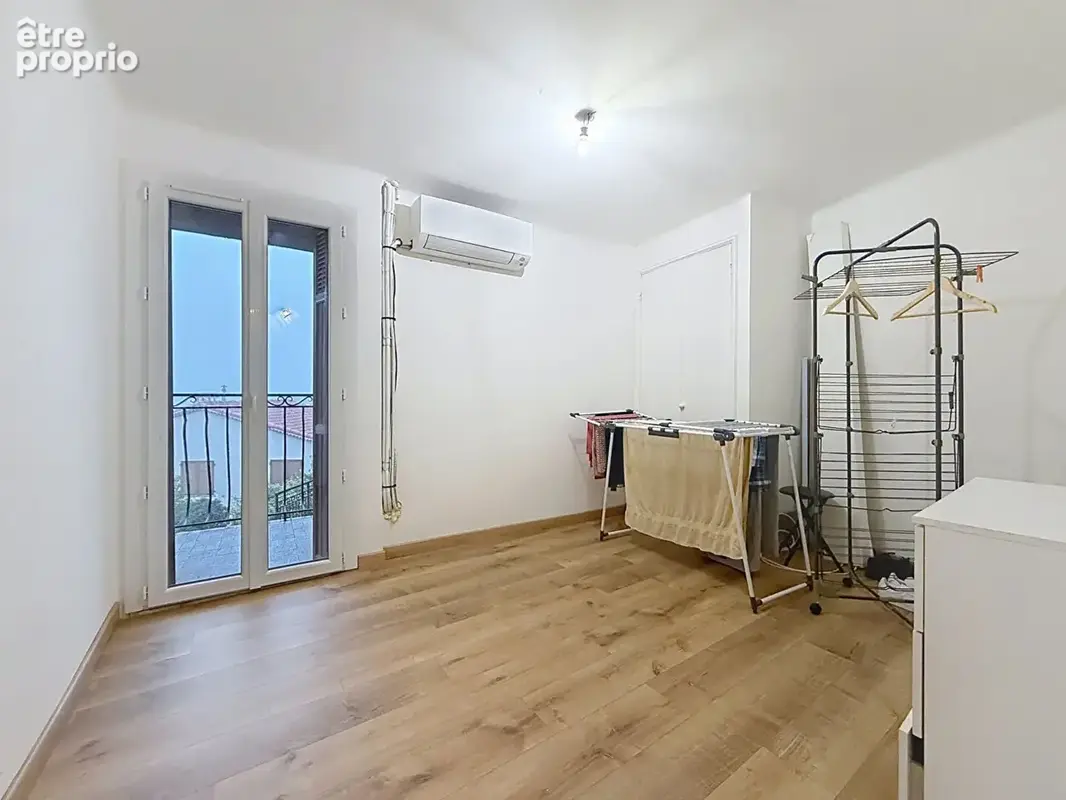 Maison individuelle trois pièces de 75m2 avec cave sur la commune de Clans ! - photo 10