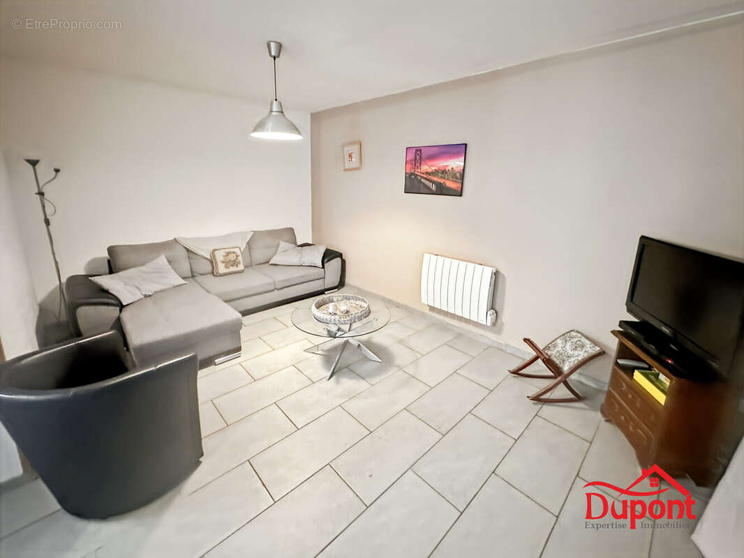 Maison à SOLRE-LE-CHATEAU