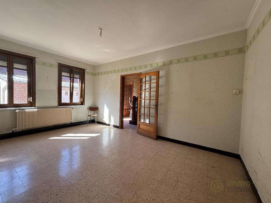Maison 242 m² à Villers-Outreaux  - photo 6