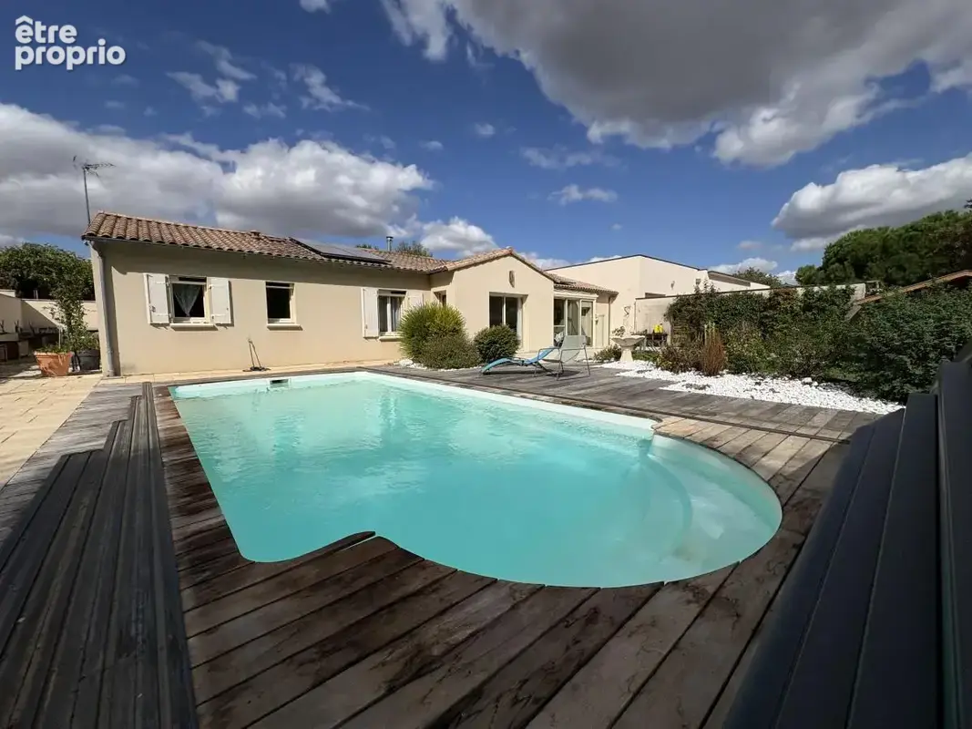 Photo Maison à Niort au prix de 399 000€