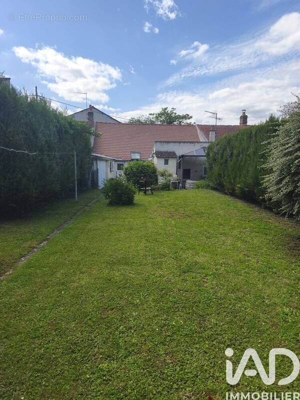 Photo 1 - Maison à BRAY-SUR-SEINE
