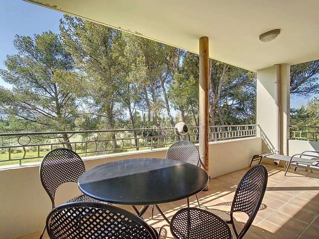 Appartement à SAUMANE-DE-VAUCLUSE