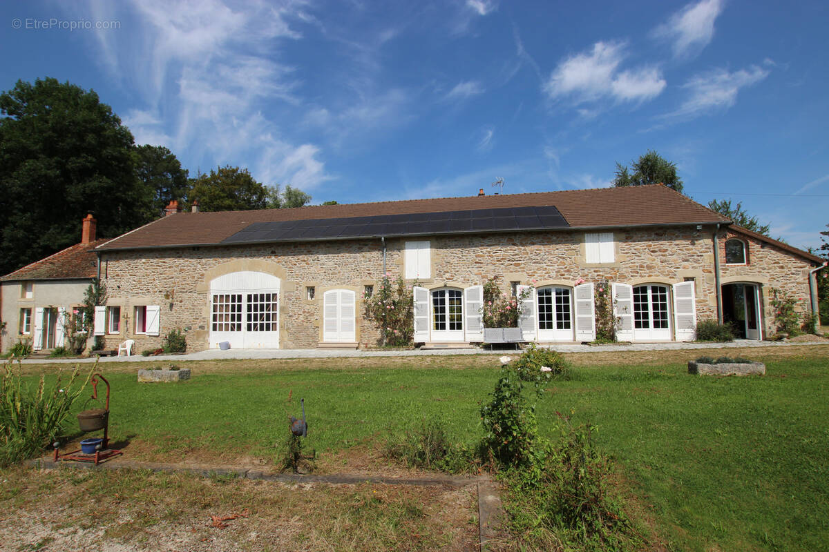 Maison à AUTUN