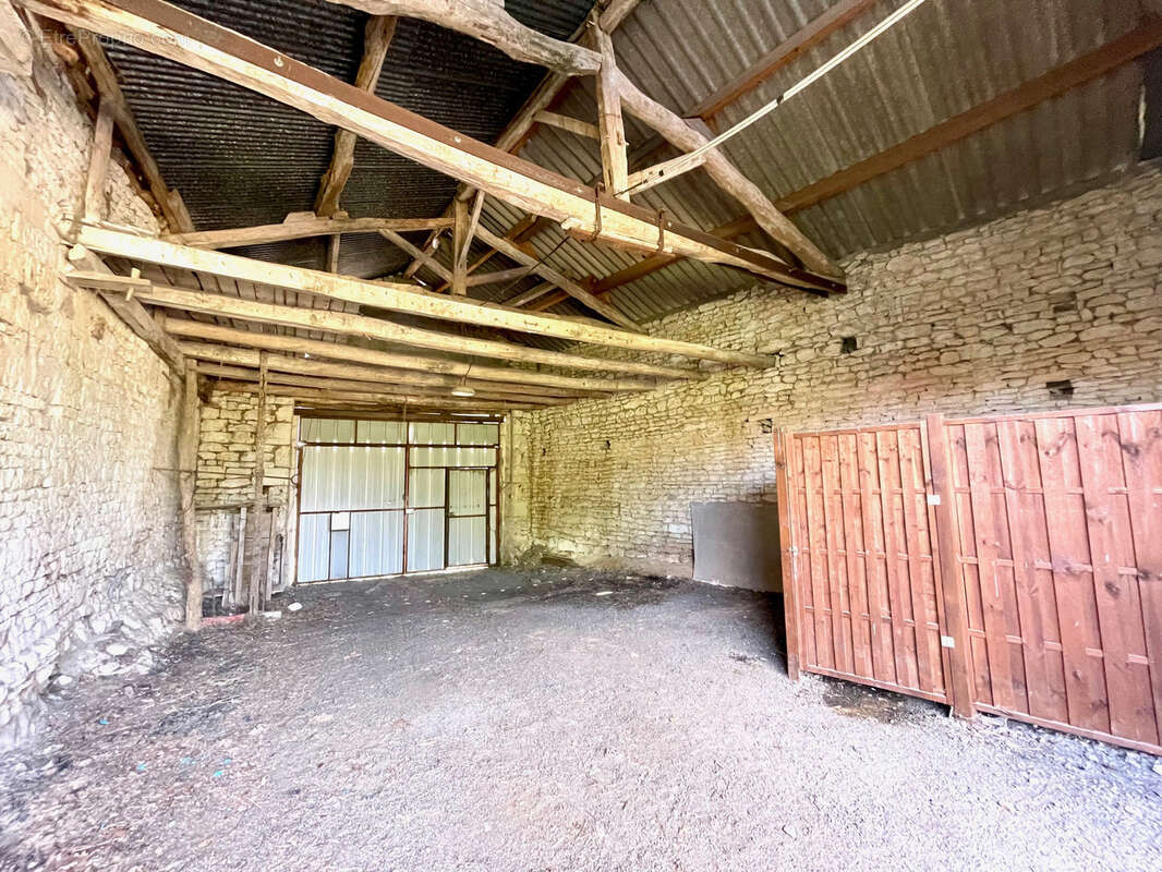 Maison à MIREBEAU