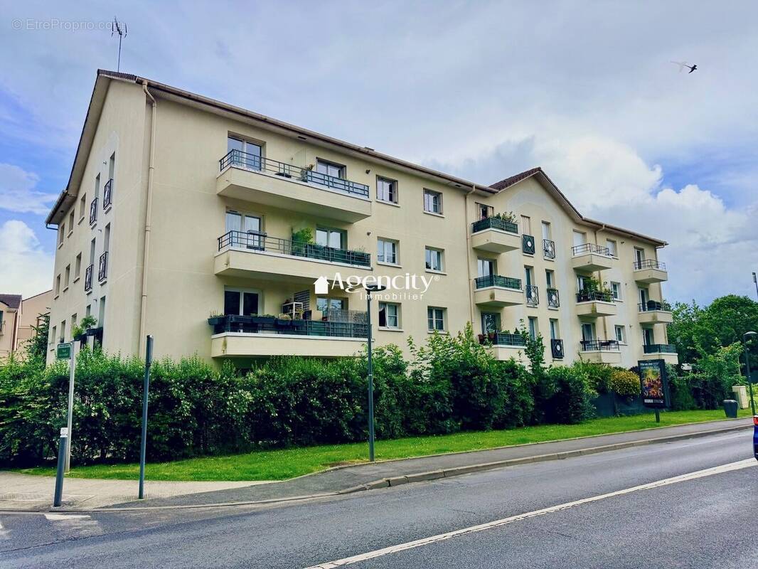Appartement à TORCY