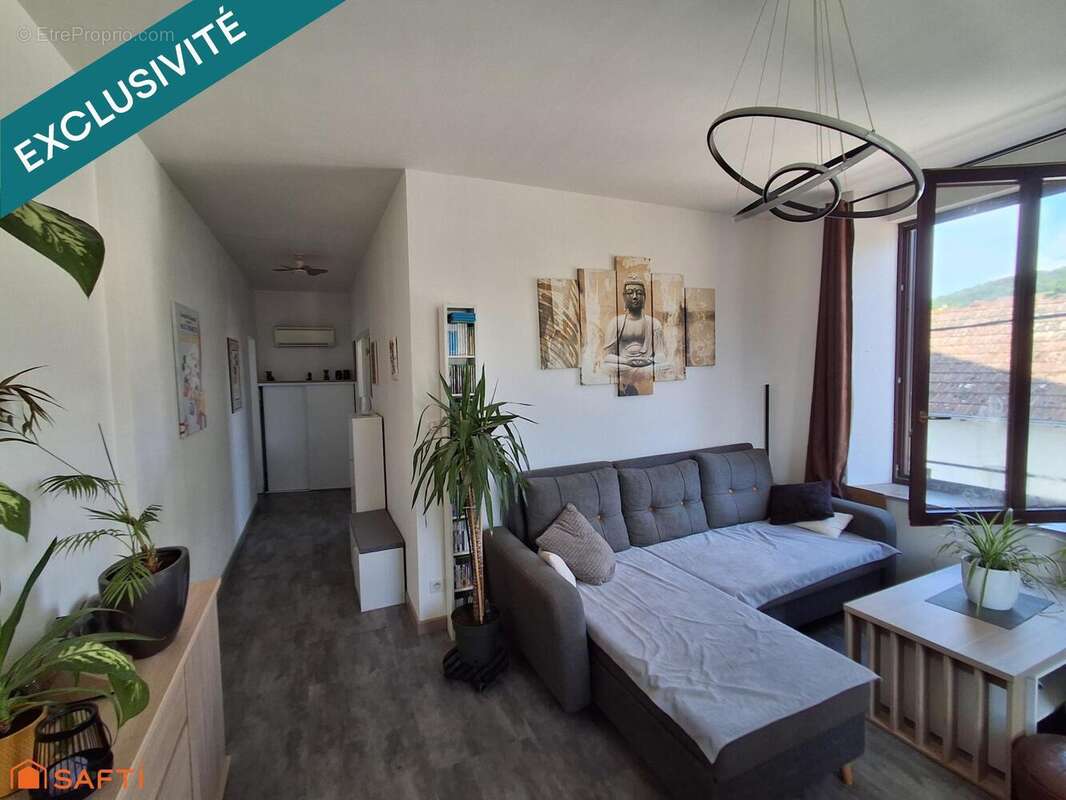 Photo 3 - Appartement à GENEUILLE